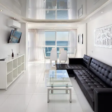 Apartment La Perla Beach Blue